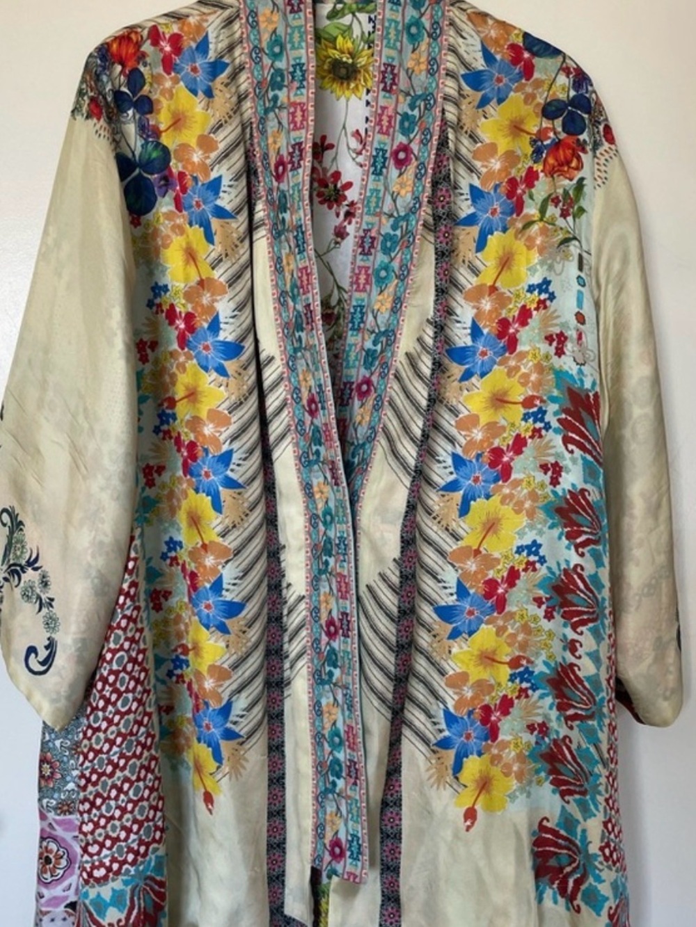 Johnny Was Reversible Cream Floral Embroidered Kimono